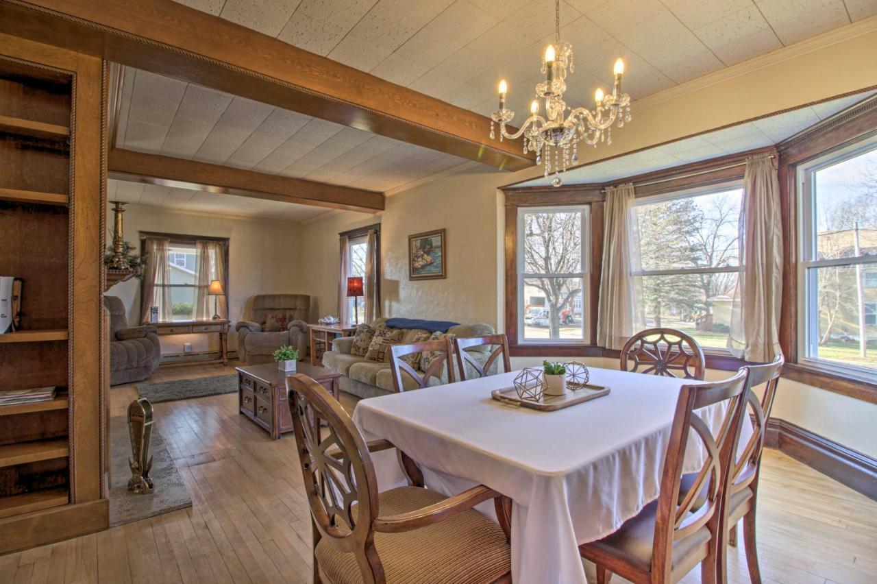 Cozy Appleton Getaway With Screened-In Porch And Yard! Exterior photo